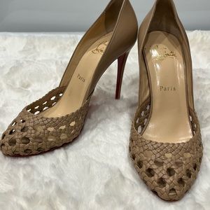 Christian Louboutin Beige Pumps Size 38.5, 8.5